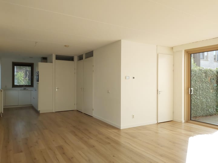 Photo 3 of Ferrarisstraat 11