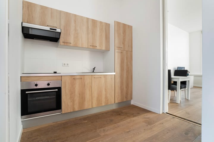 Photo 3 of Mathenesserlaan 393-B04