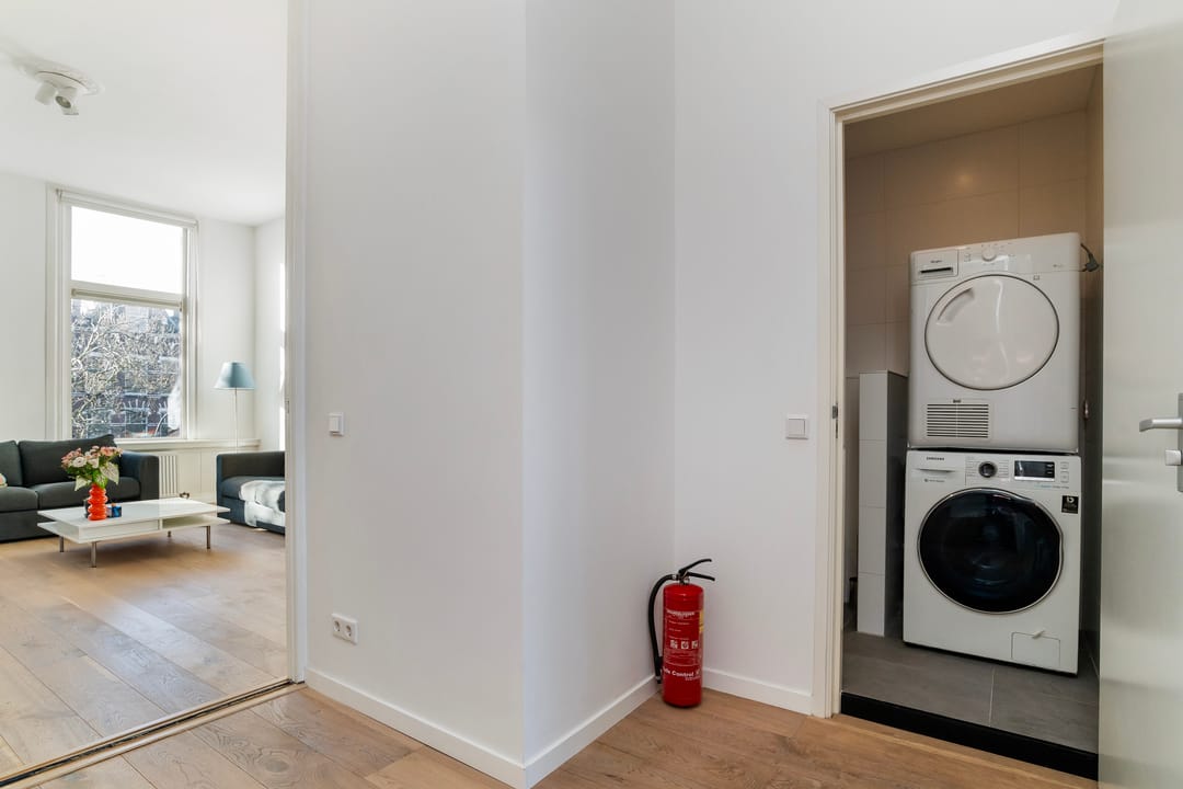 Photo 11 of Mathenesserlaan 393-B04