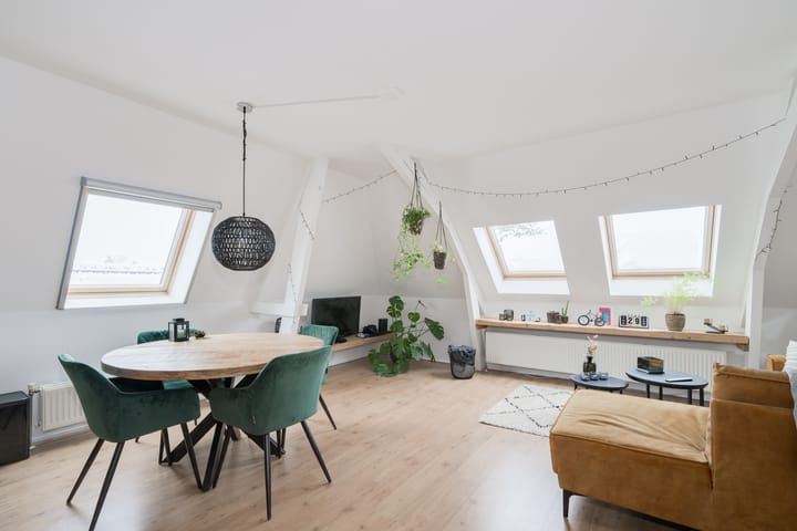 Foto 16 van Spoorstraat 8-D