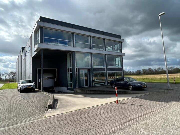 Constructieweg 1, Holten