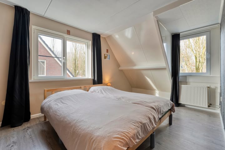 Photo 19 of Anne Franklaan 17