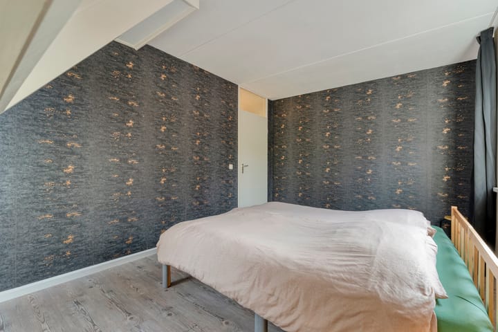 Photo 20 of Anne Franklaan 17