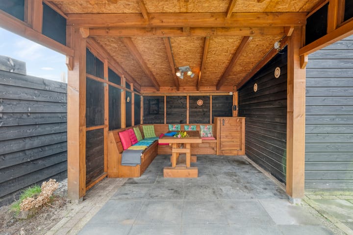 Photo 32 of Anne Franklaan 17