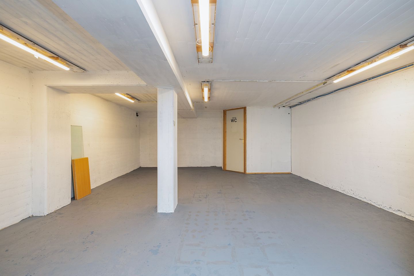 Photo 19 of Lopikerstraat 2