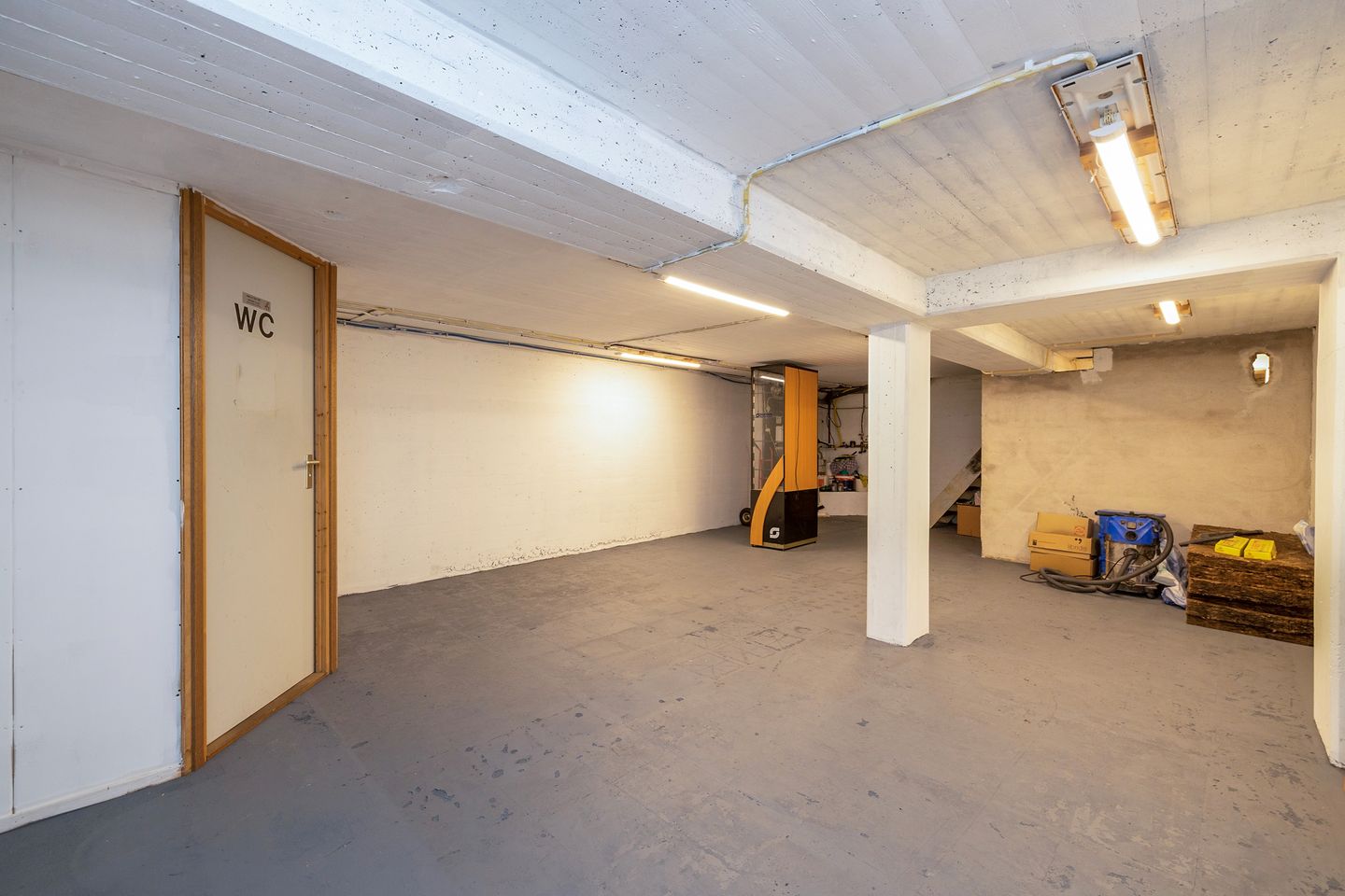 Photo 20 of Lopikerstraat 2