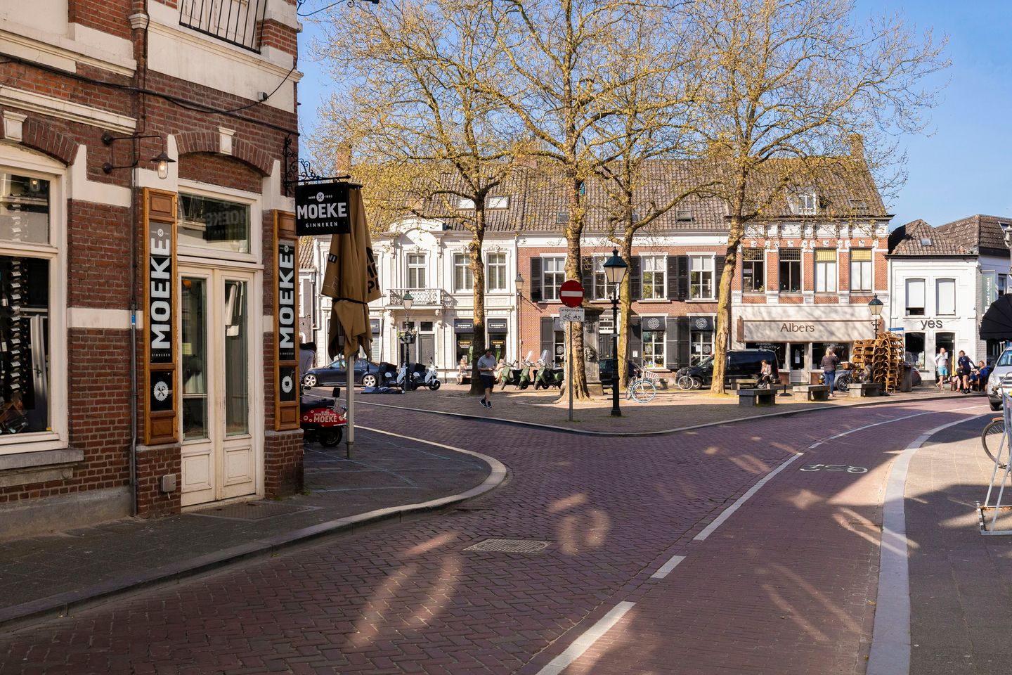Photo 25 of Dillenburgstraat 41