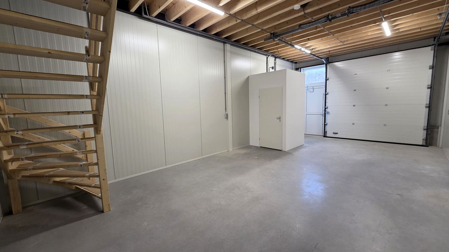 View photo 2 of Vlotbrugweg 13-D