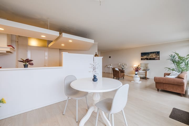 Photo 11 of Alteveerstraat 212