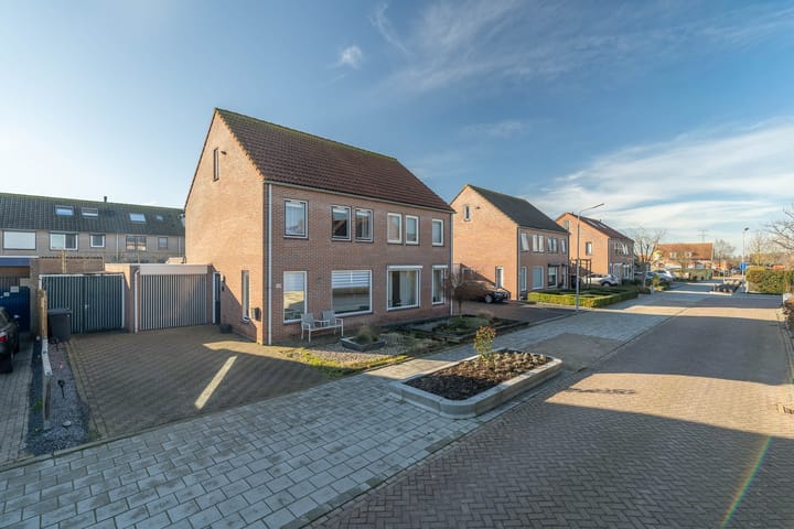 Foto 1 van Fahrenheitstraat 38