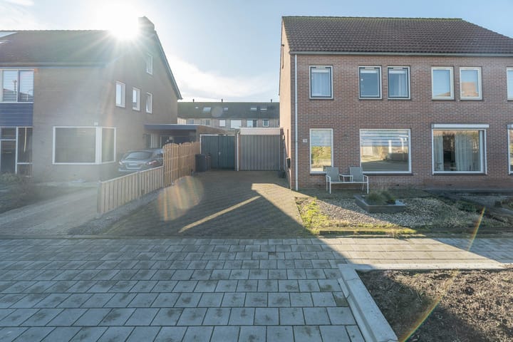 Foto 8 van Fahrenheitstraat 38