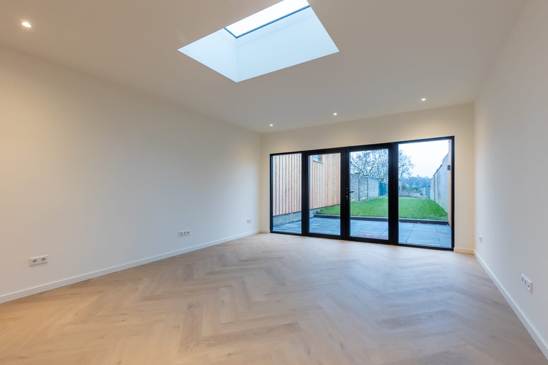 Photo 11 of Cazenderstraat 8