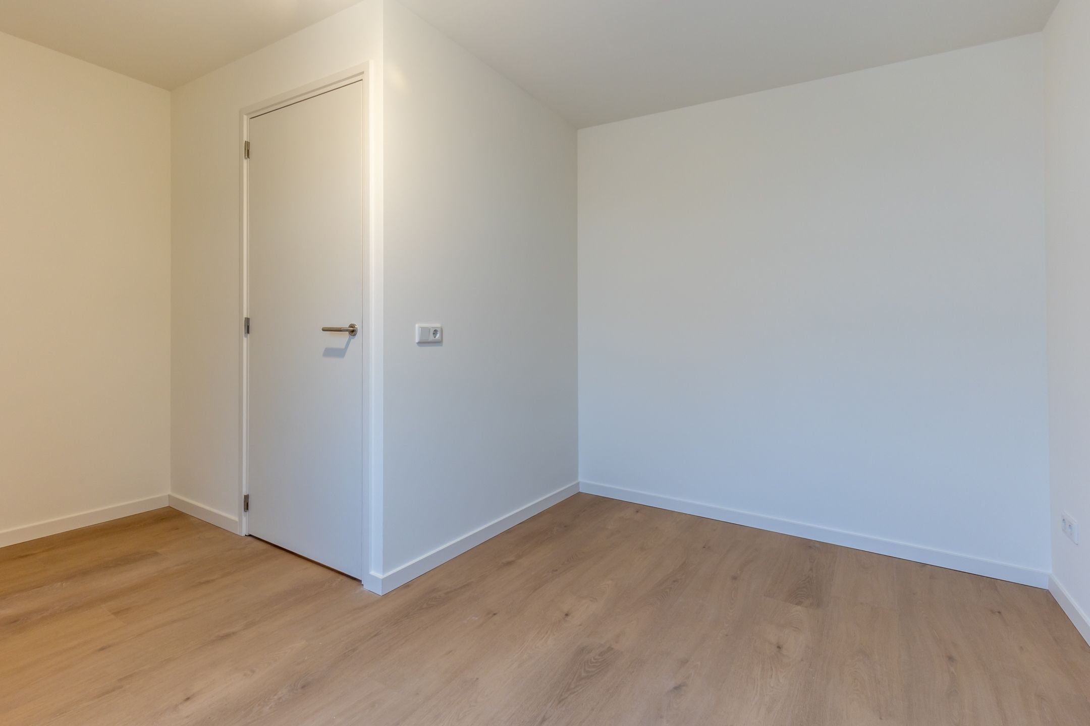 Photo 18 of Cazenderstraat 8