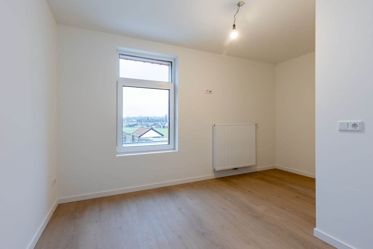 Photo 19 of Cazenderstraat 8