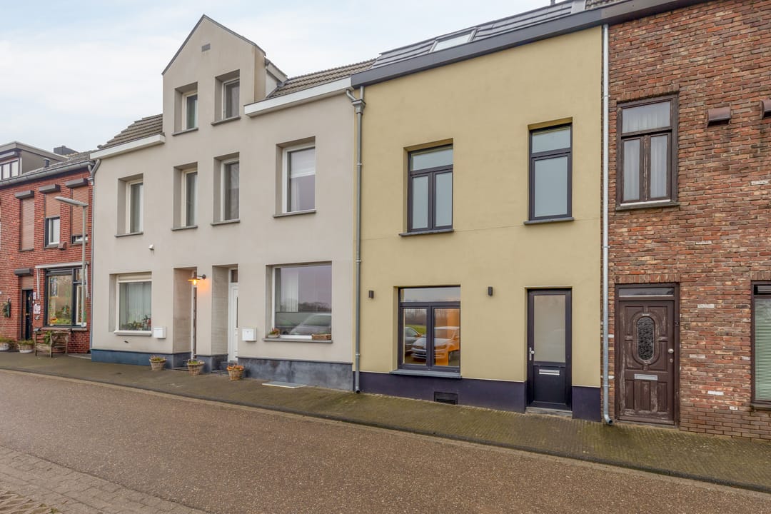 Photo 41 of Cazenderstraat 8