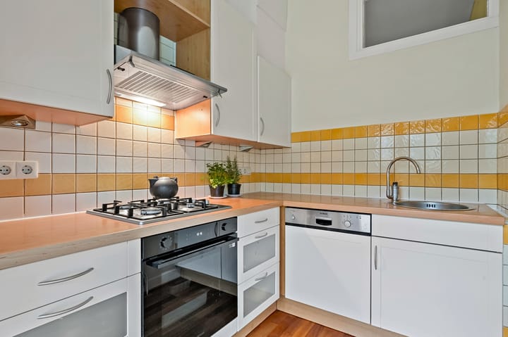 Foto 14 van De Moucheronstraat 35