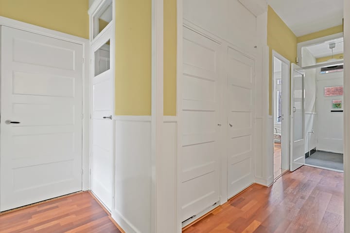 Foto 19 van De Moucheronstraat 35