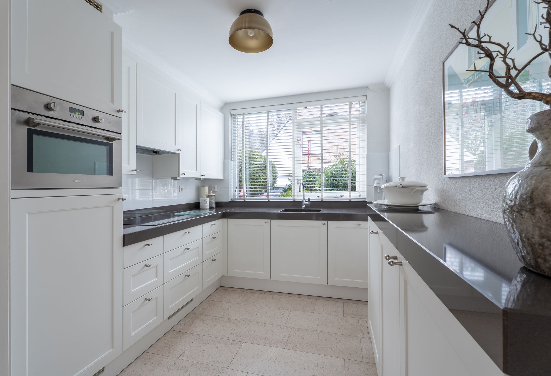 Photo 3 of Adriana van Roonhof 10