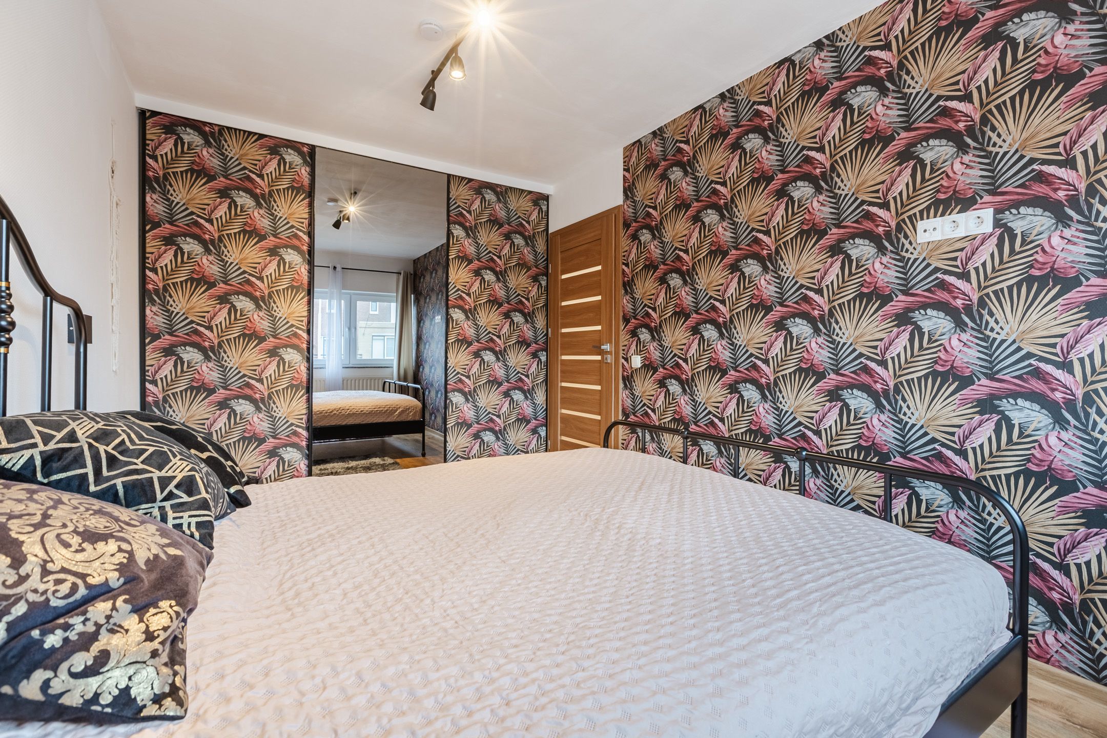 Foto 18 van Naardenstraat 129