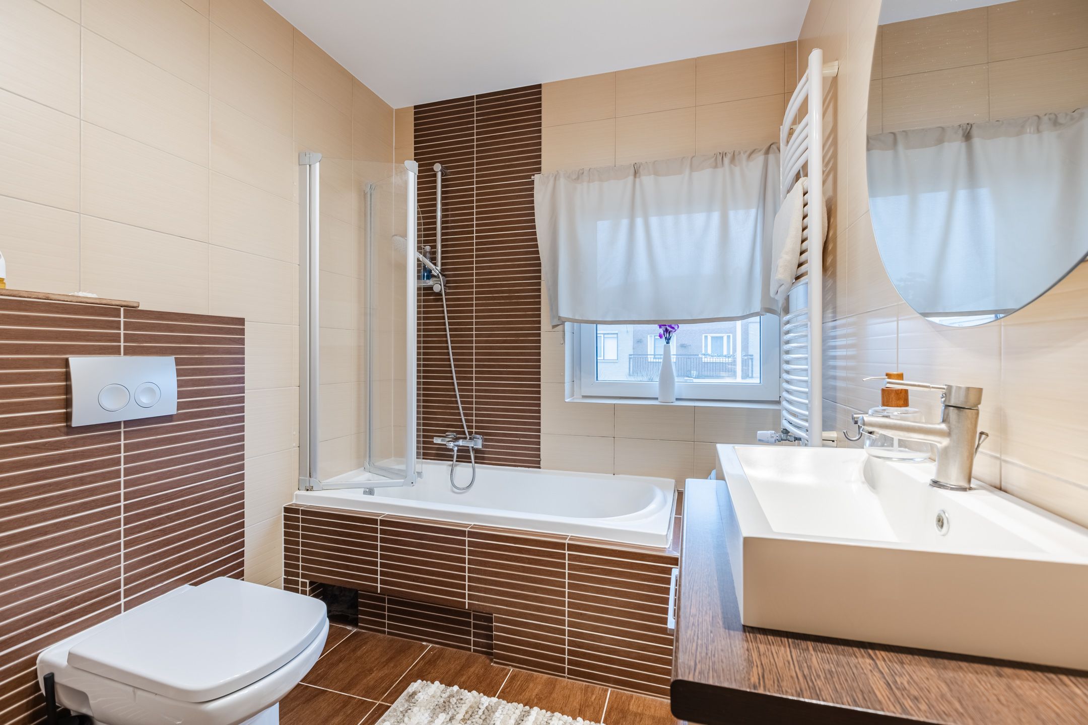 Foto 24 van Naardenstraat 129