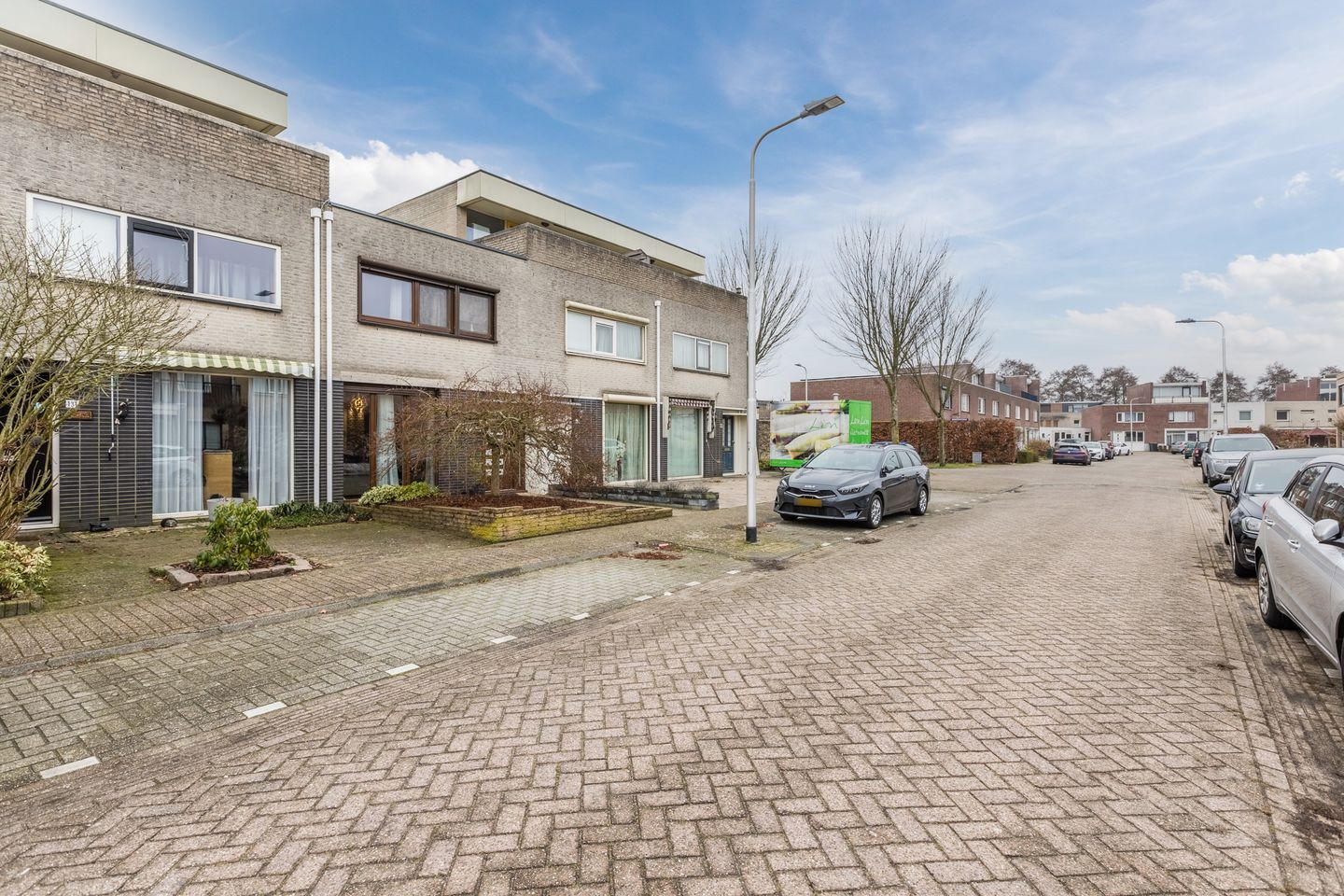 Foto 35 van Naardenstraat 129