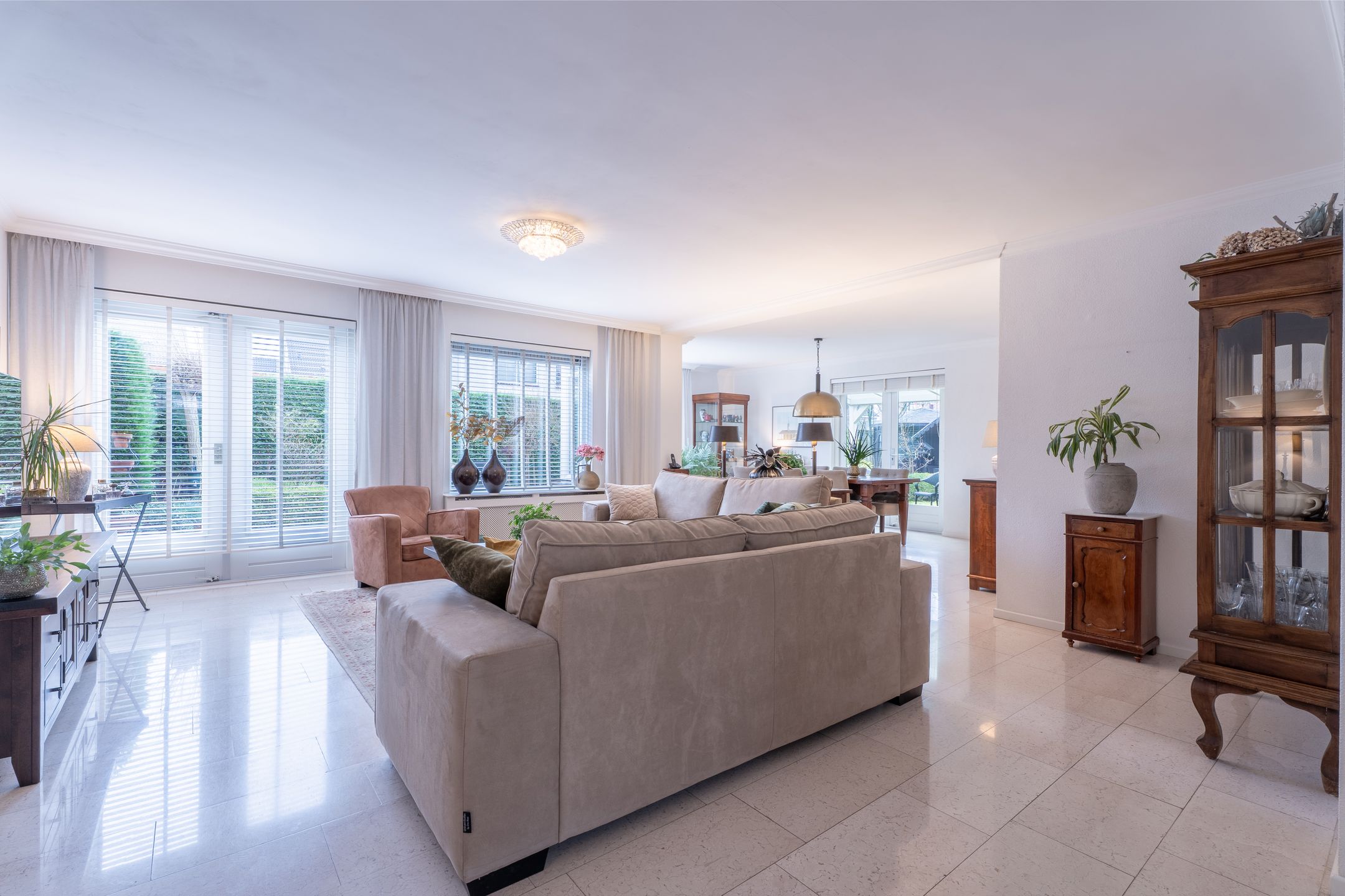 Photo 18 of Adriana van Roonhof 10