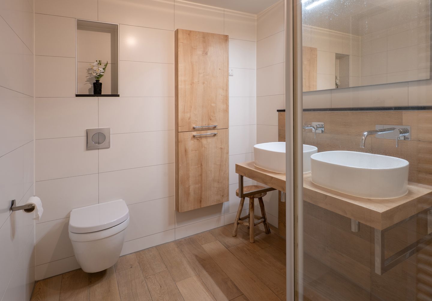 Photo 34 of Adriana van Roonhof 10