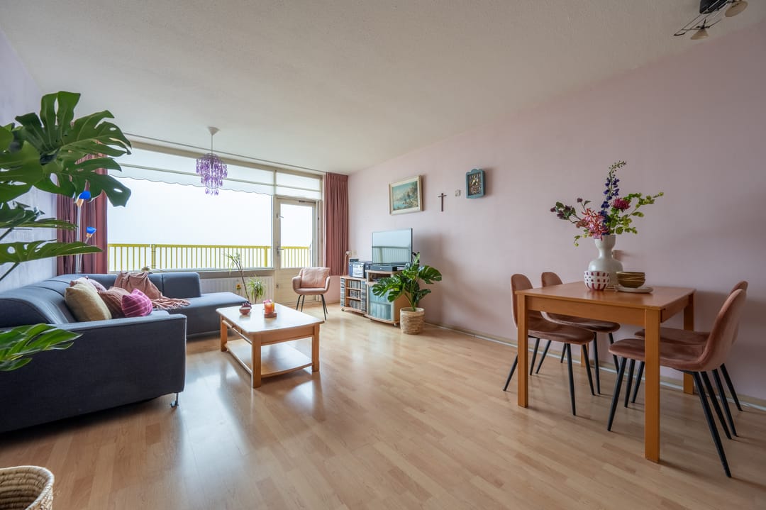 Foto 1 van Dokter van Stratenweg 740