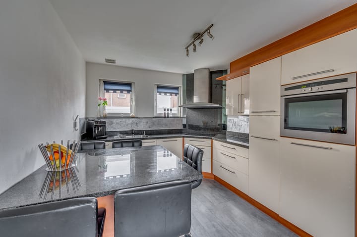 Foto 9 van Burg Gielenstraat 26