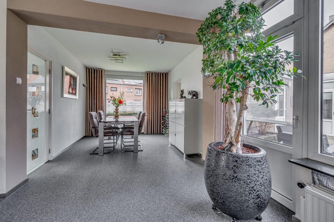 Photo 7 of Burg Gielenstraat 26