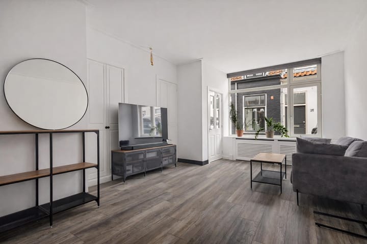 Photo 3 of Leliestraat 11-ZW