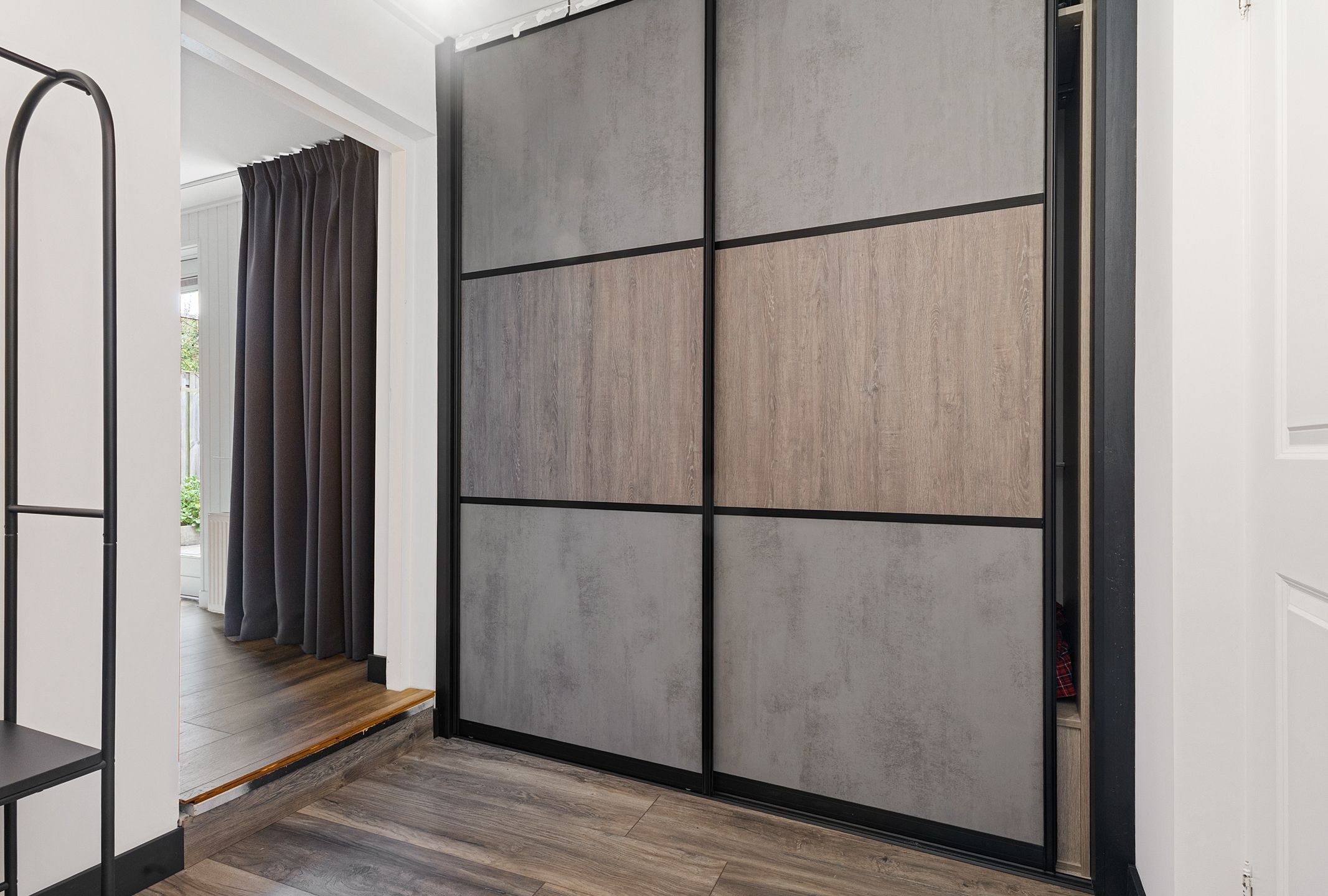 Photo 12 of Leliestraat 11-ZW