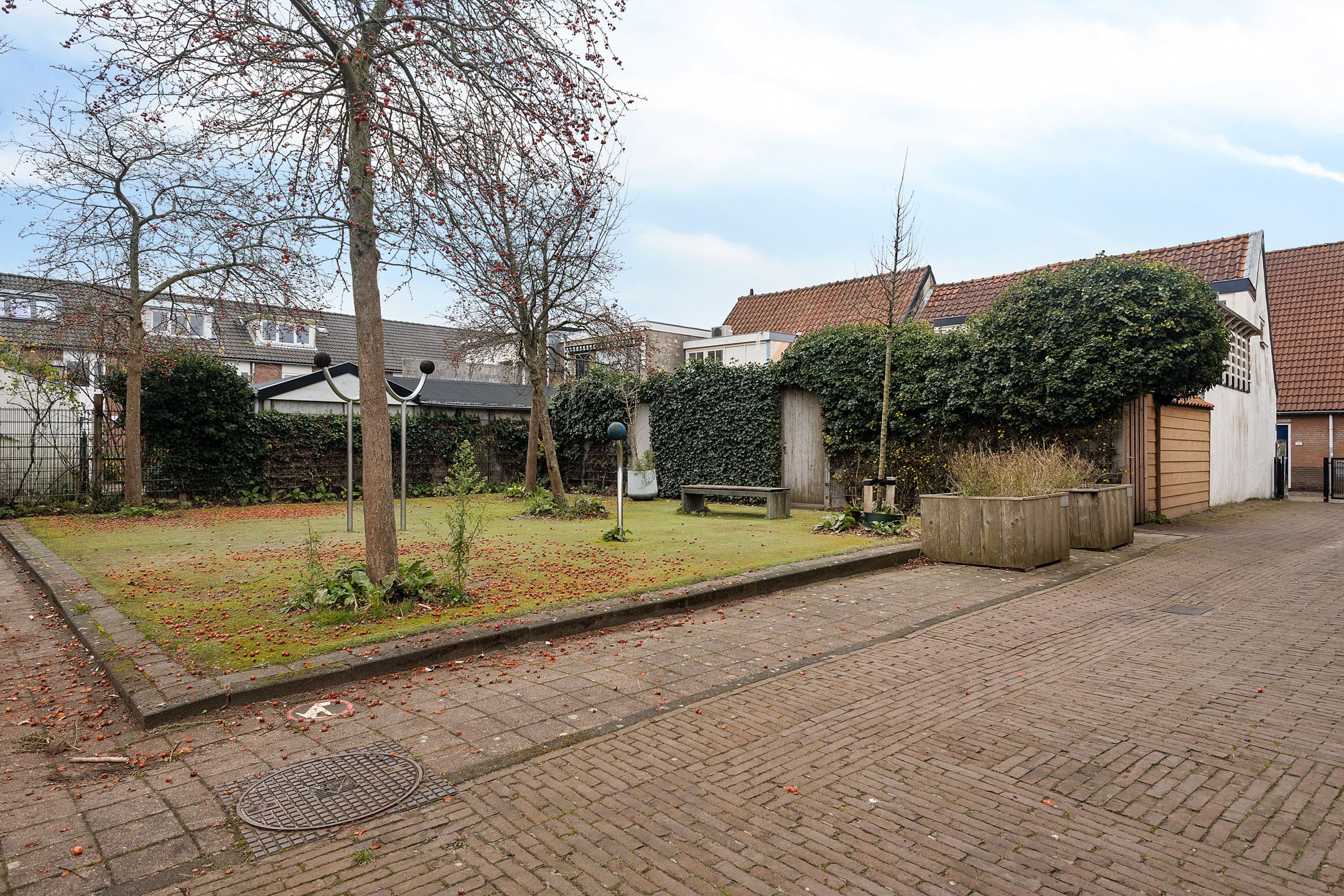 Photo 33 of Leliestraat 11-ZW