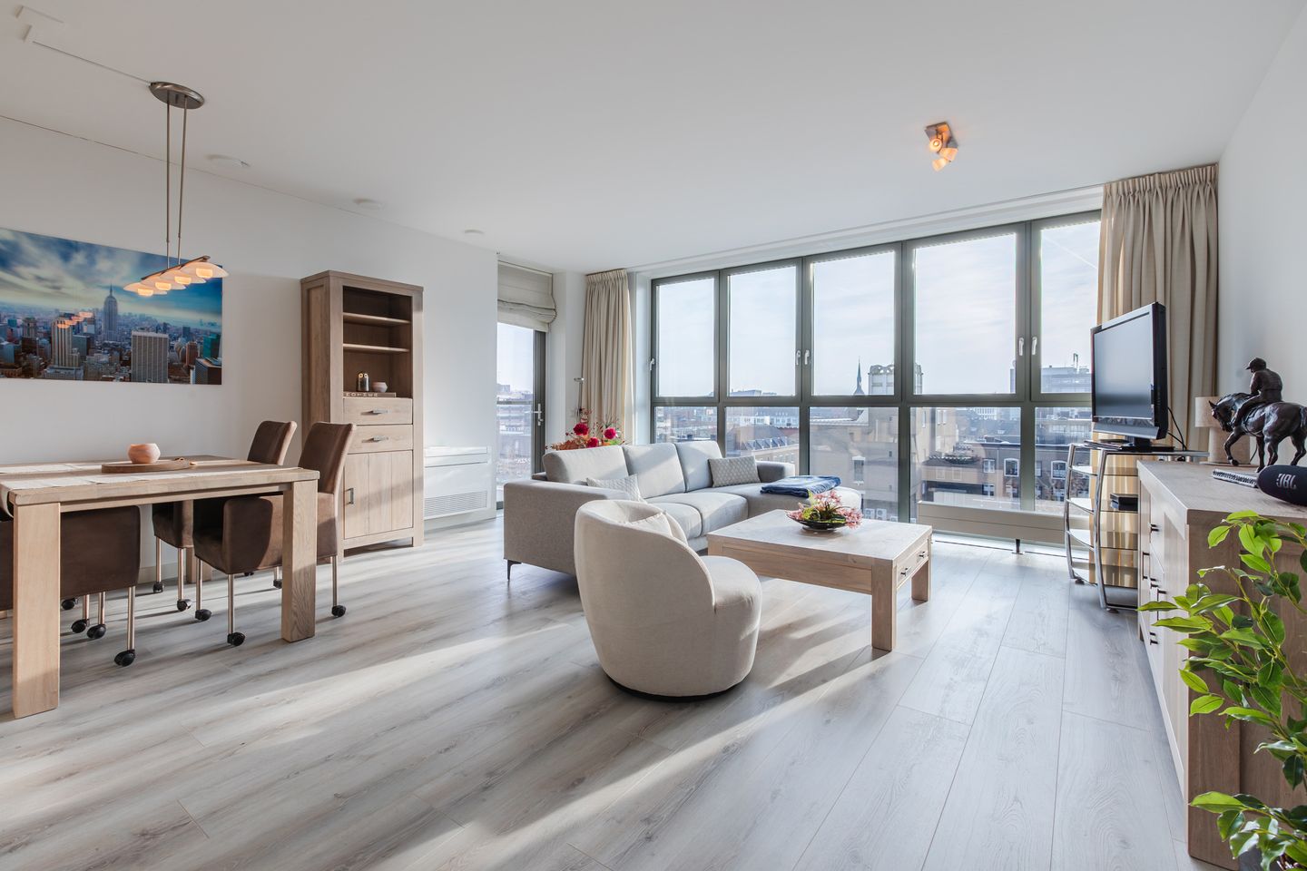 Foto 10 van Plein 1944 89-D