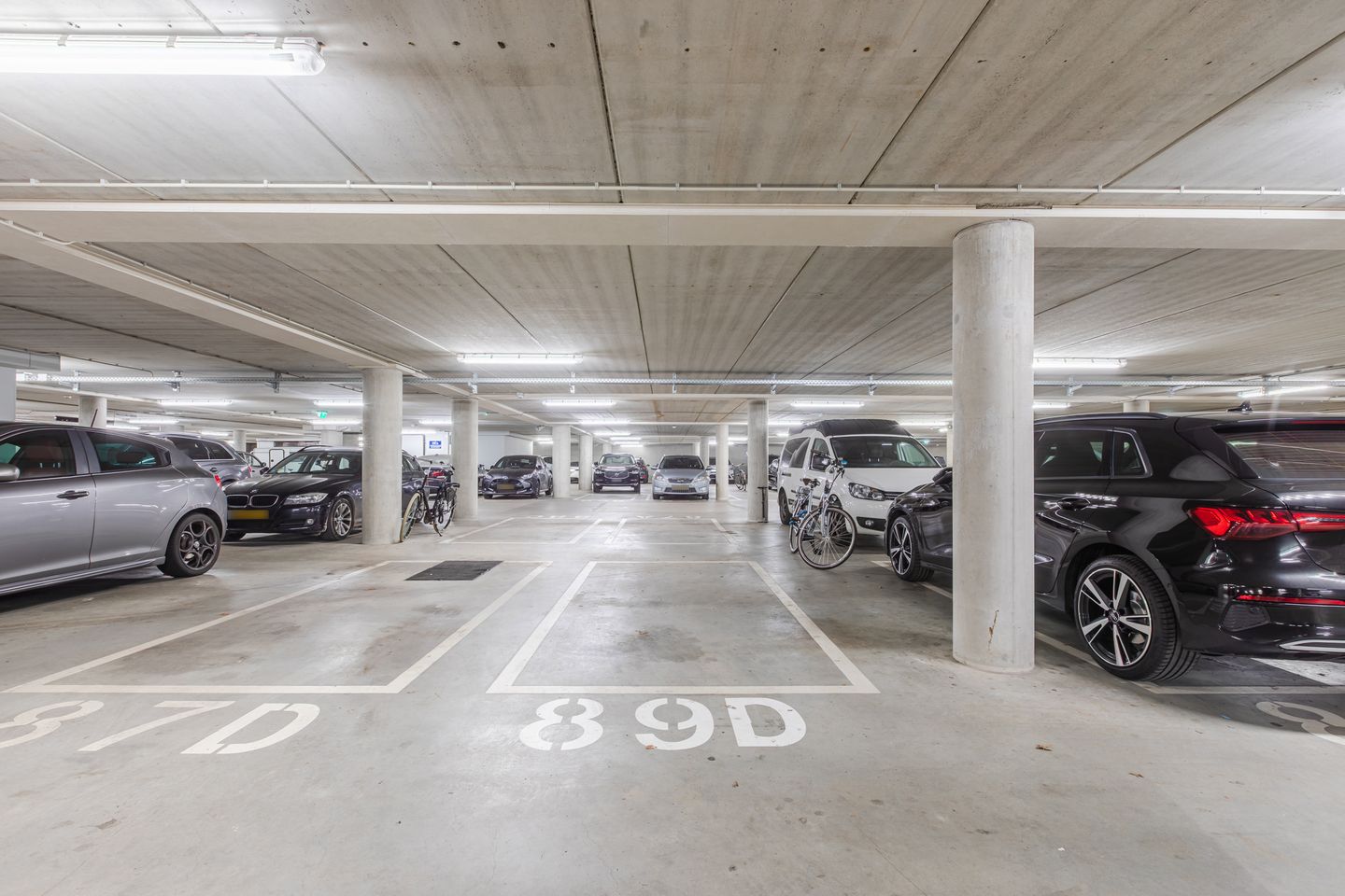 Foto 49 van Plein 1944 89-D