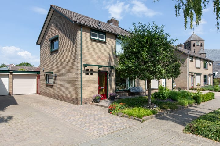 Photo 54 of Pastoriestraat 12