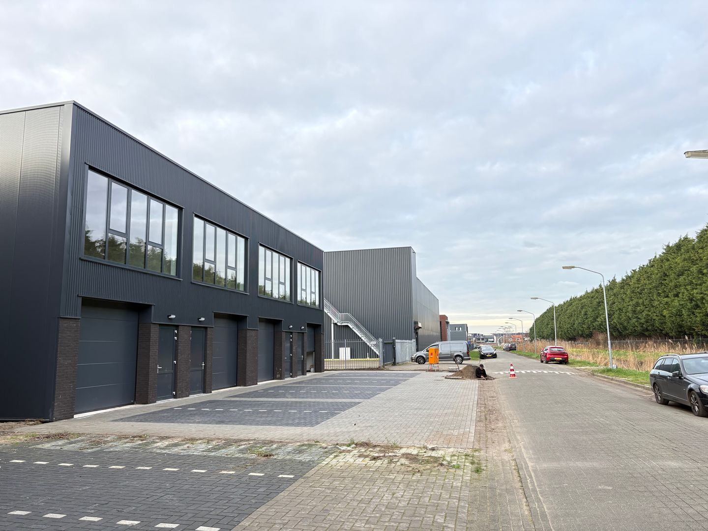 View photo 3 of Omweg 44-C