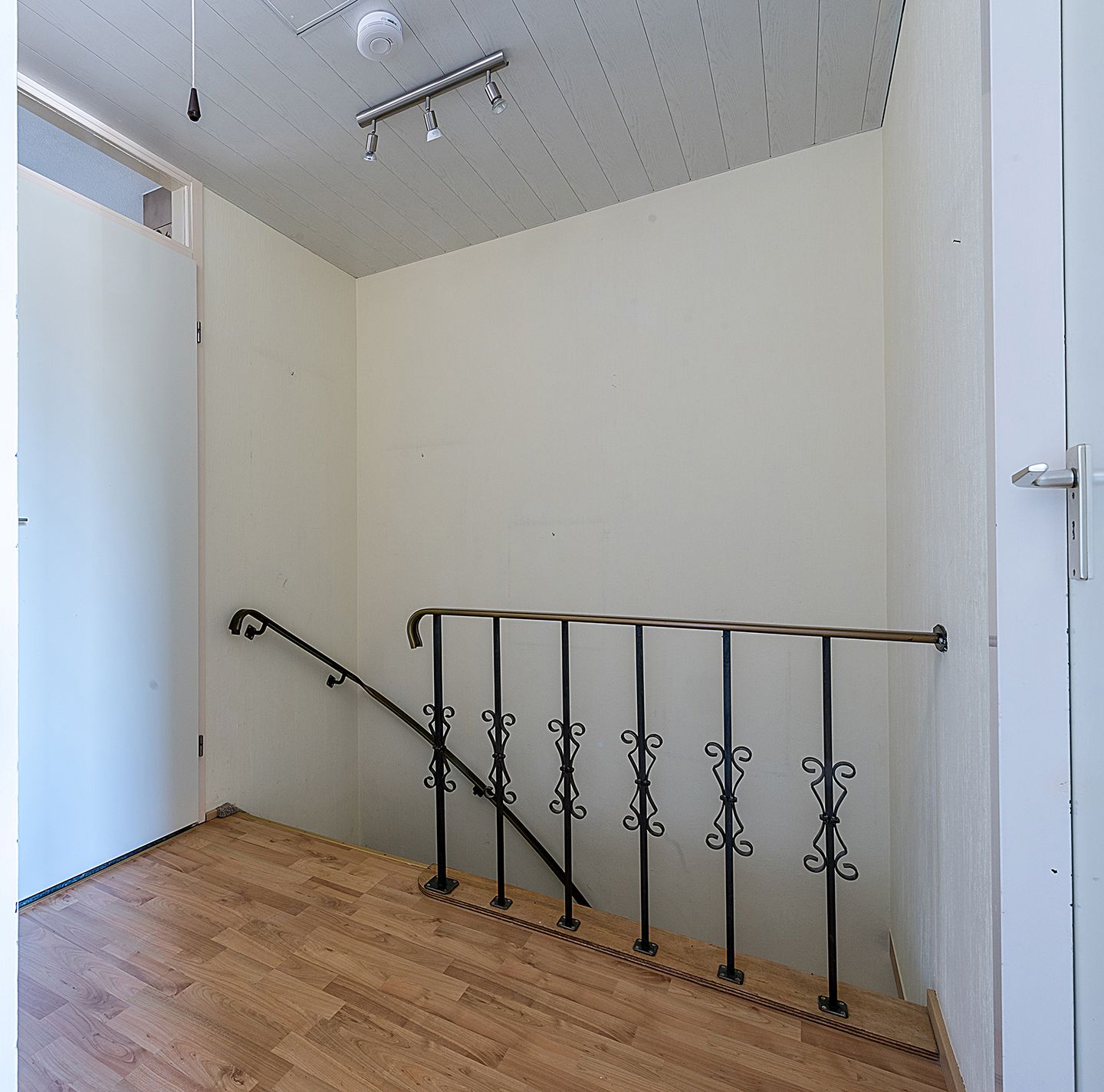 Photo 10 of Finefrau 44