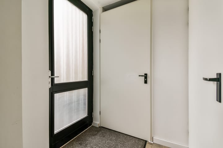 Photo 4 of Waterlandplein 20-A