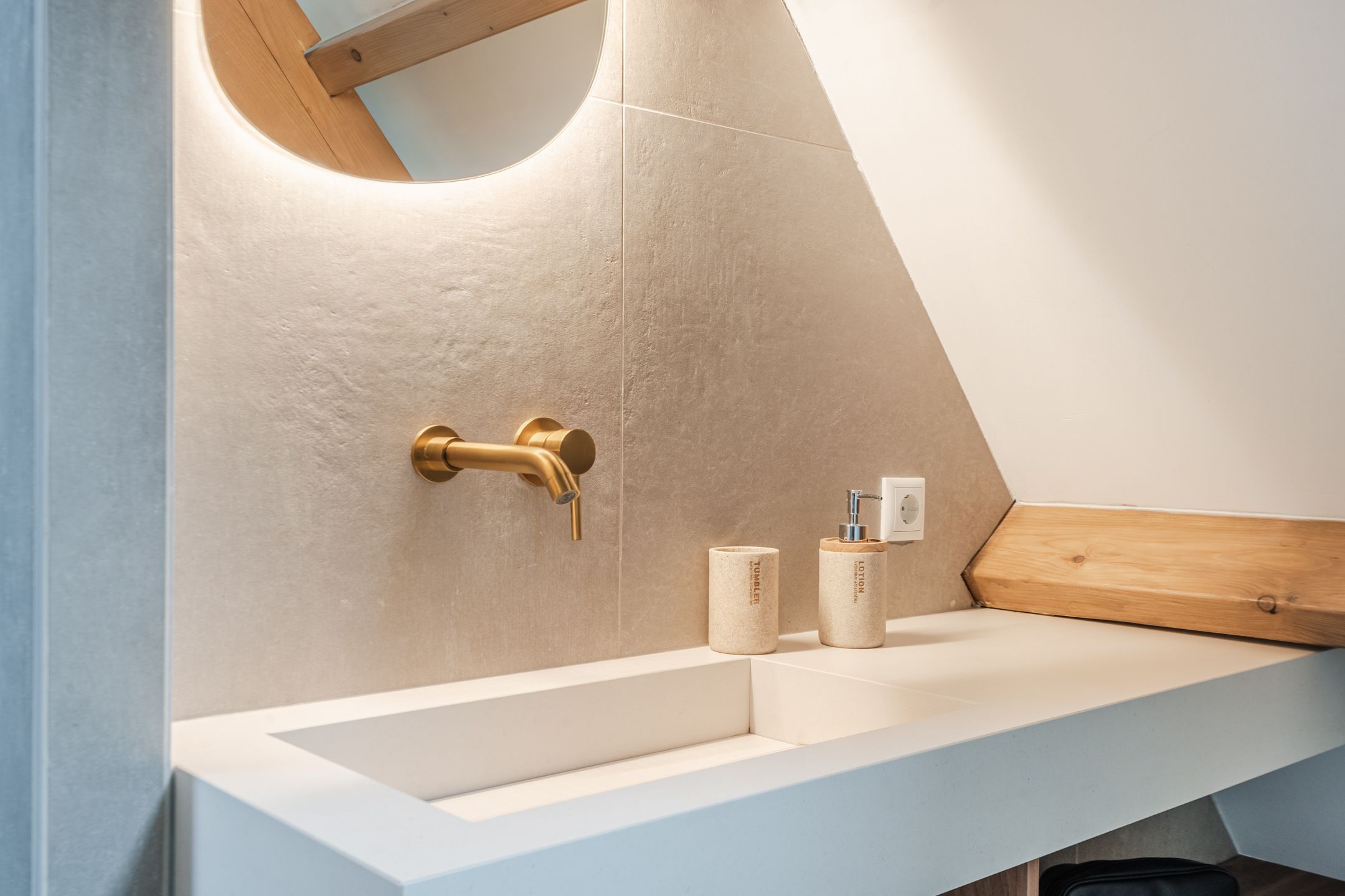 Foto 42 van Noordeinde 15-B