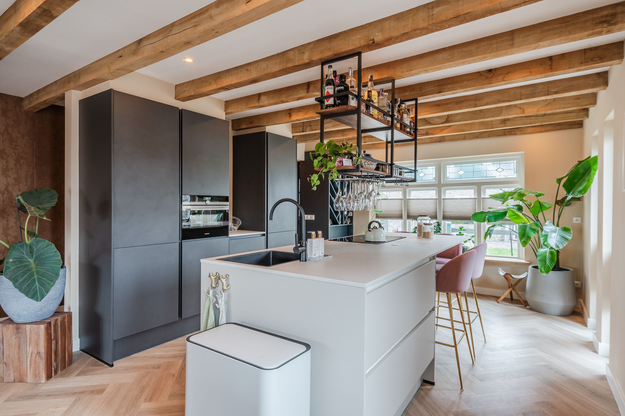 Foto 15 van Noordeinde 15-B