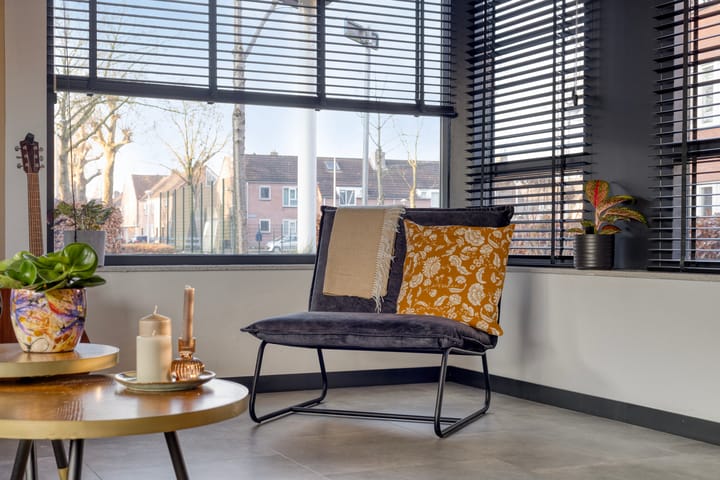 Photo 4 of Ambonstraat 2