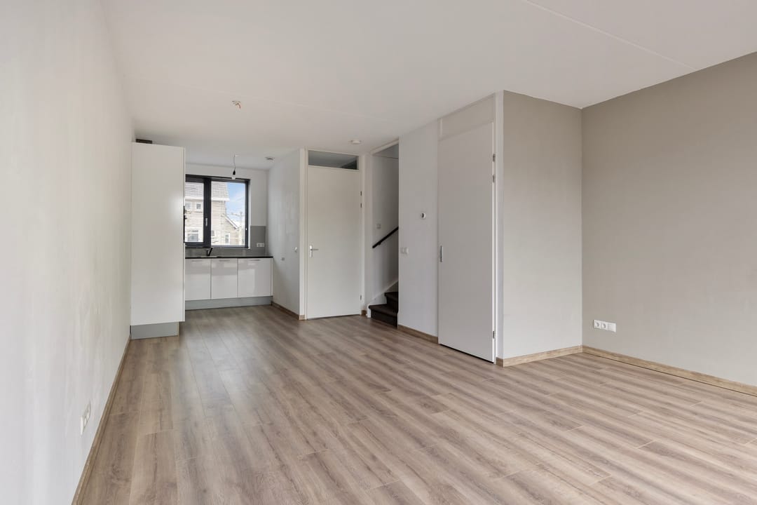 Foto 8 van Julianastraat 82