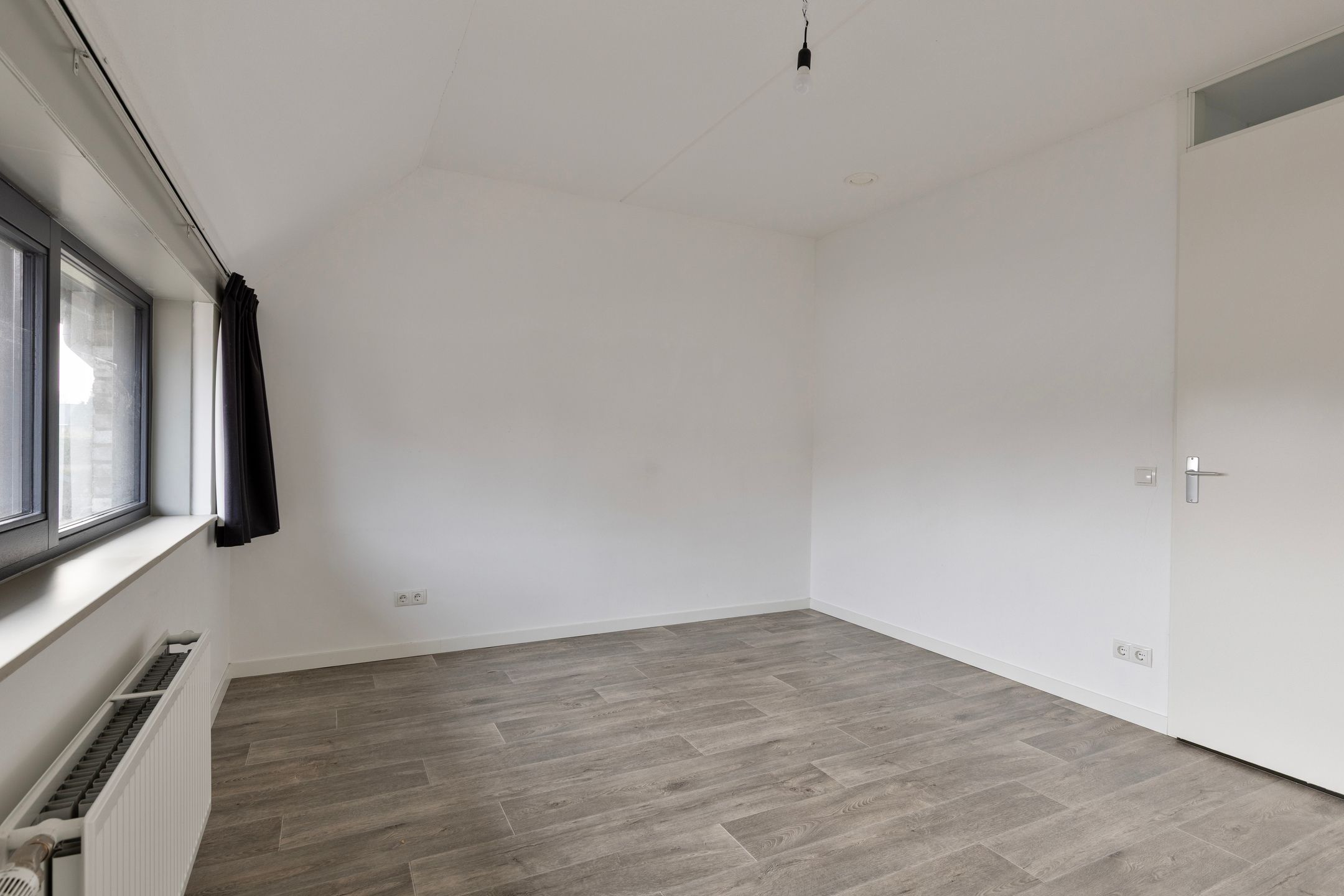 Foto 15 van Julianastraat 82