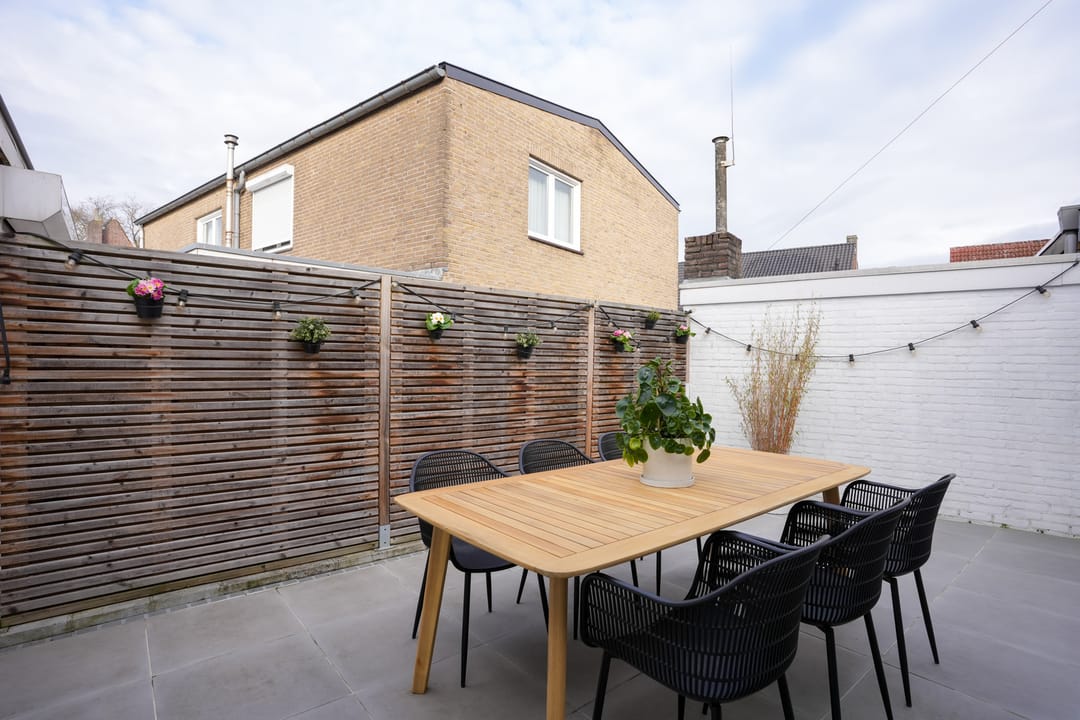 Photo 26 of Landsraderweg 4