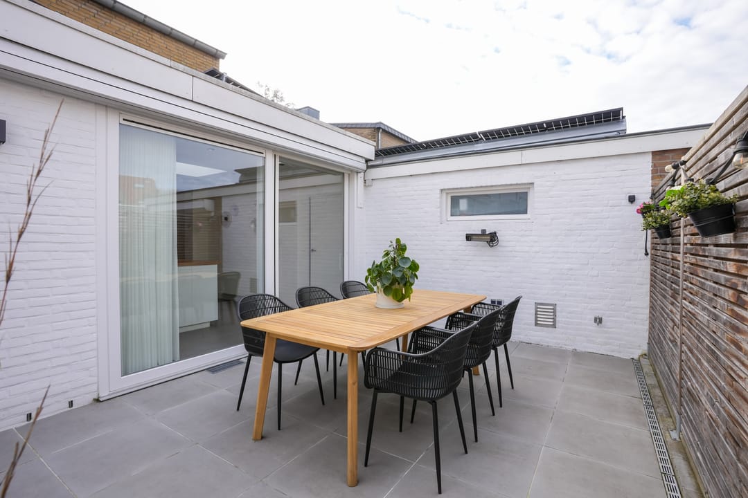 Photo 28 of Landsraderweg 4