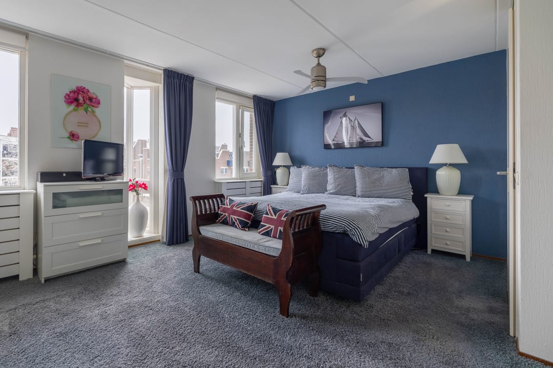 Photo 11 of Curaçaostraat 8