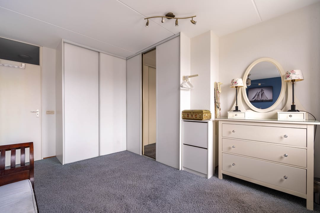 Photo 13 of Curaçaostraat 8