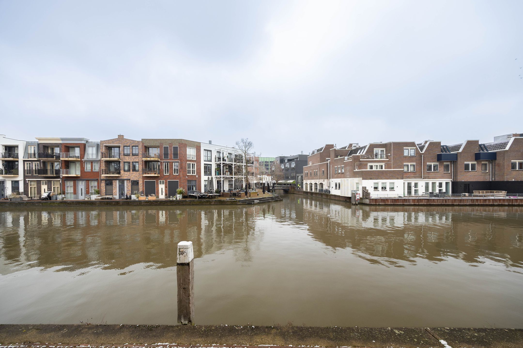 Photo 24 of Curaçaostraat 8