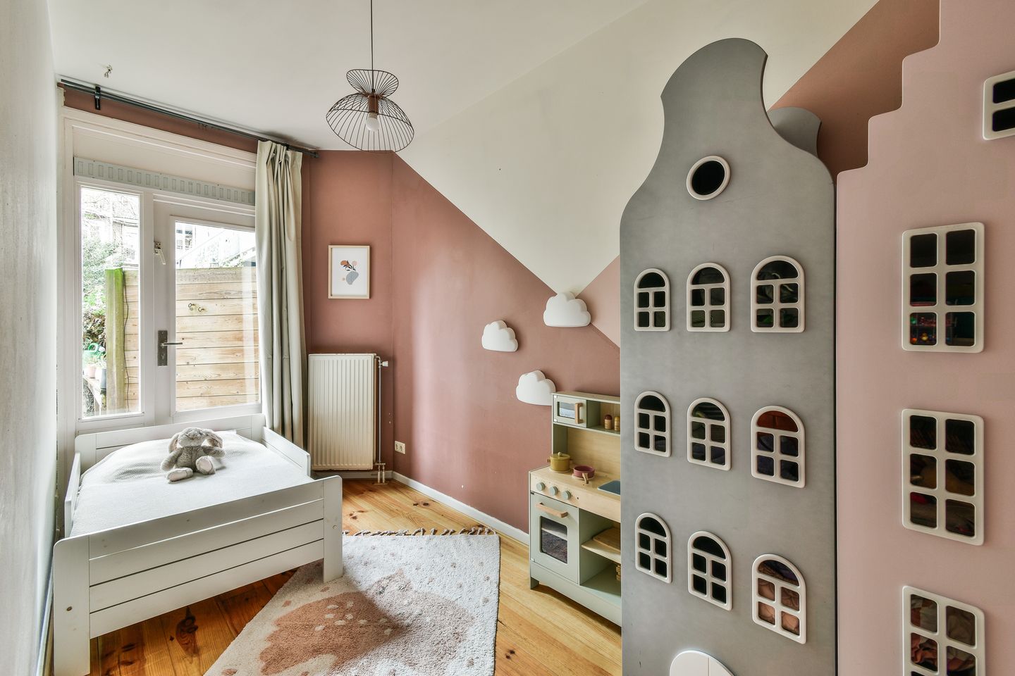 Foto 19 van Hillegomstraat 24-H